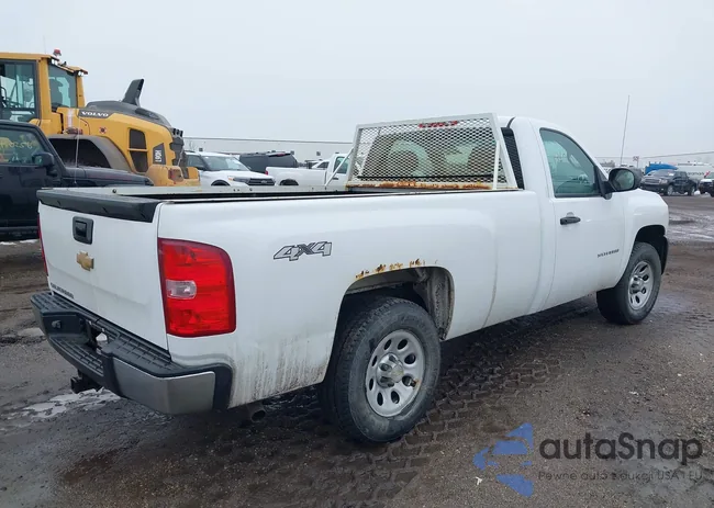 1GCNKPE03CZ270616: 44401858