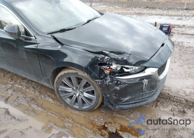 JM1GL1VM7M1607679: 44401908