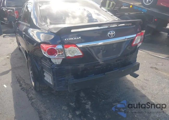 2T1BU4EE8DC118608: 44401920