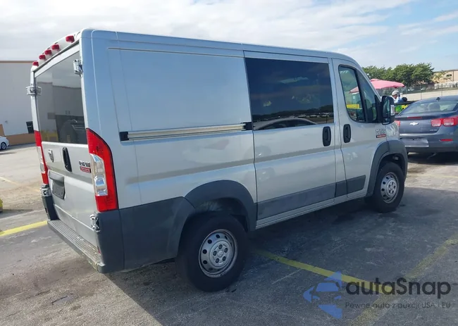 3C6TRVNG9GE131345: 44401973