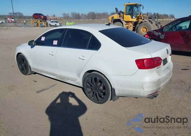 3VWL07AJ0EM409999: 44402029