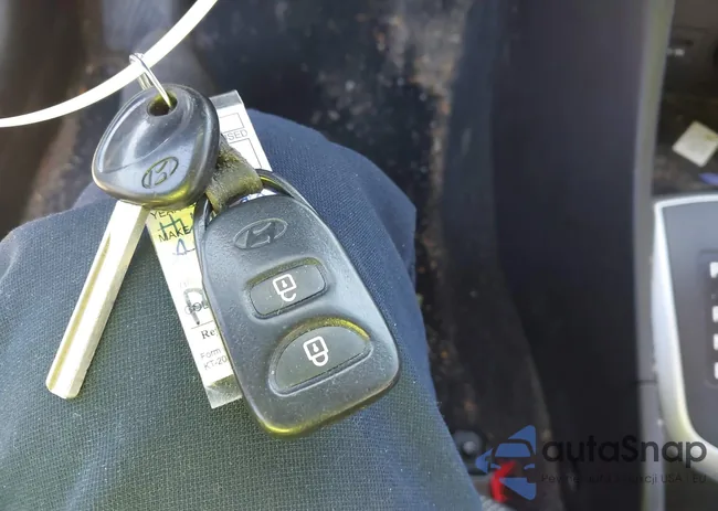 KMHCT5AE0CU039305: 44402037