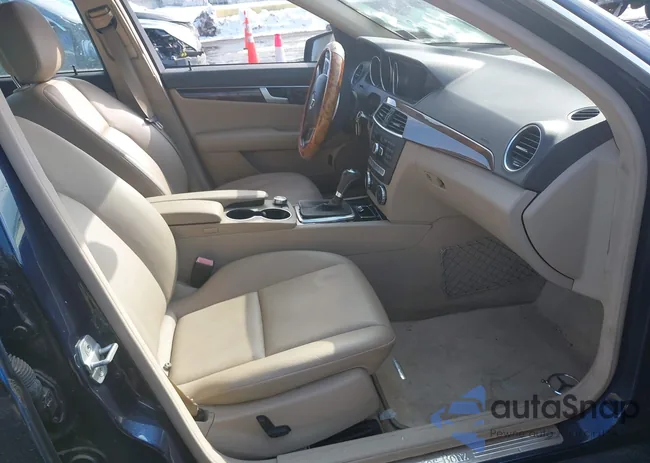 WDDGF8ABXDR254141: 44402041