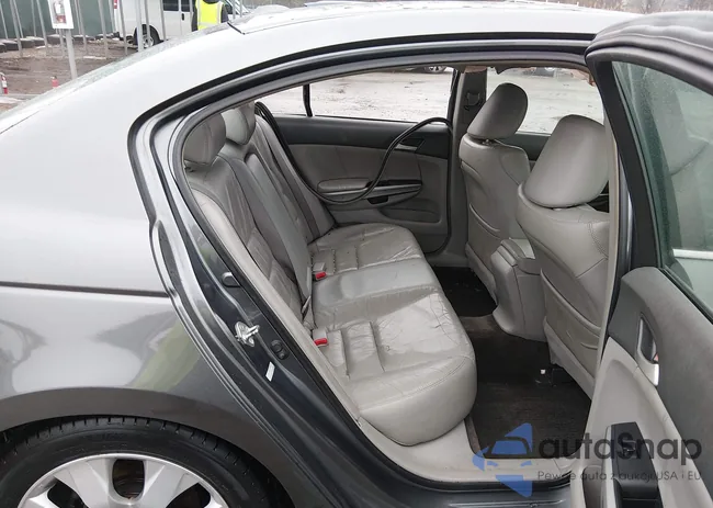 1HGCP36869A035514: 44402110