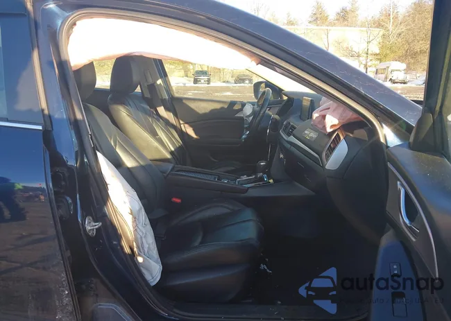 3MZBN1V33JM191136: 44402120