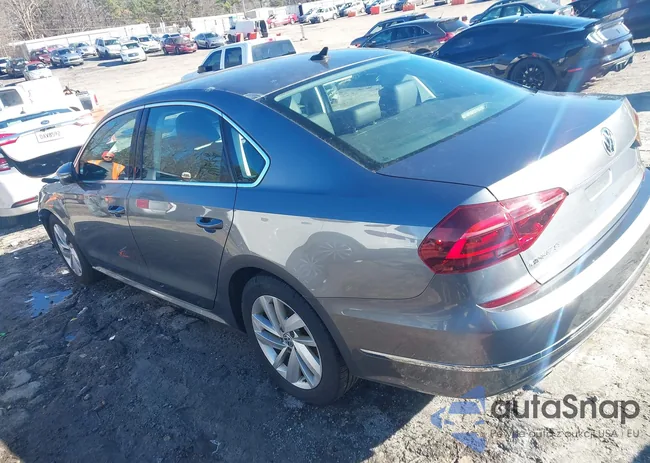 1VWBA7A37JC043058: 44402188