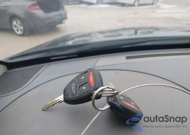 1J8GR48K37C619727: 44402323