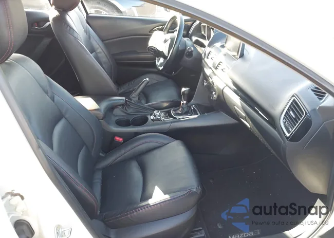 3MZBM1M7XEM112686: 44402384