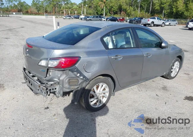 JM1BL1W74C1548642: 44401522