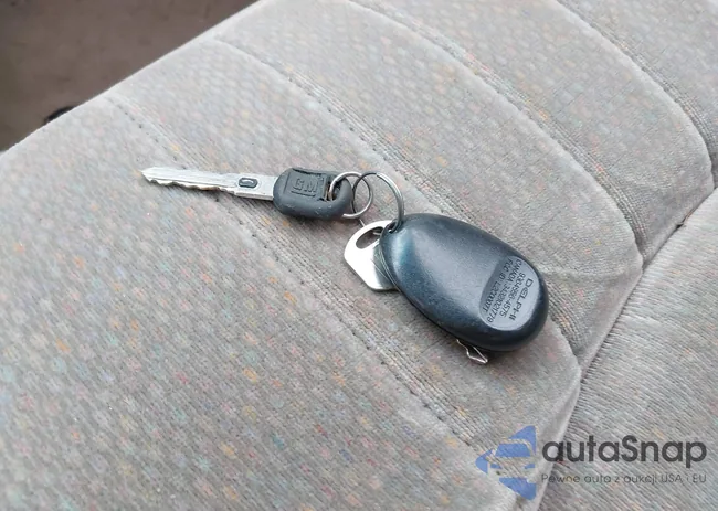 2G4WS52J721212873: 44401687