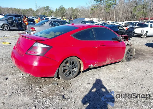 1HGCS12848A000817: 44402835