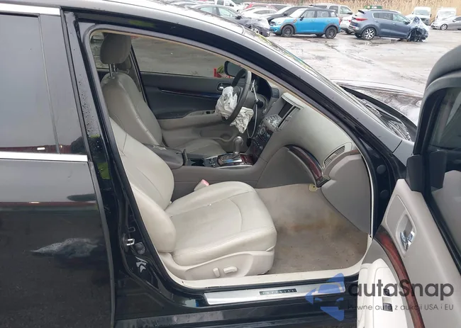 JN1CV6AR8CM971293: 44402869