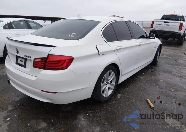 WBAXG5C54DDY36209: 44402942