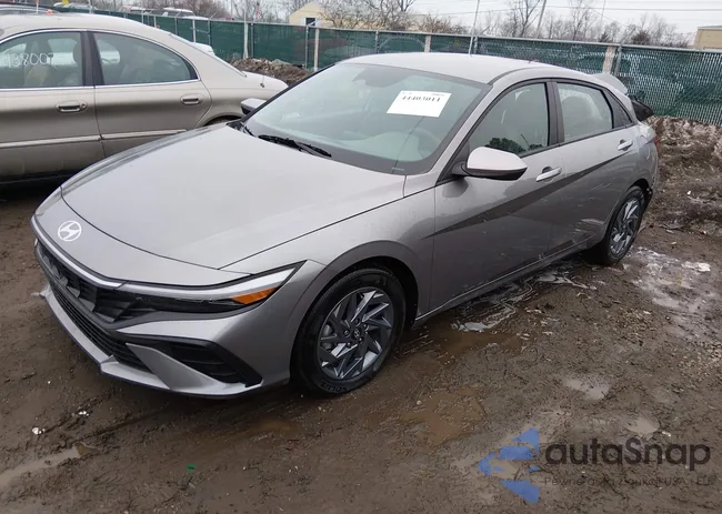 KMHLM4DG9RU700536: 44403011