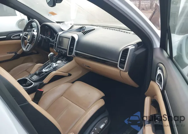 WP1AA2A23GLA09960: 44403014