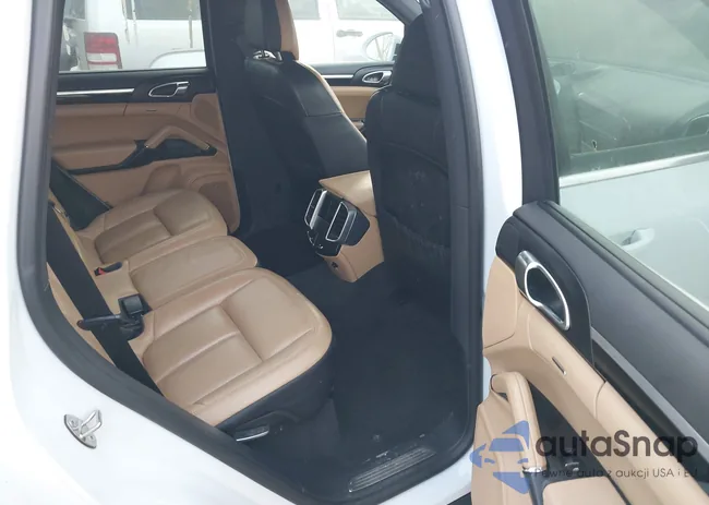 WP1AA2A23GLA09960: 44403014