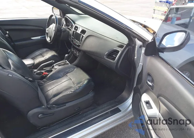 1C3BC7EG2BN530124: 44403077