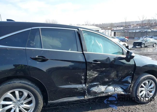 5J8TB4H33JL012674: 44403087