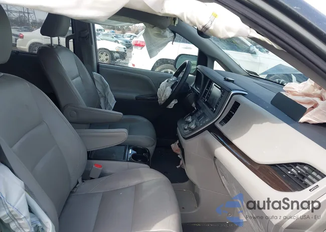 5TDYZ3DC9LS027505: 44403151