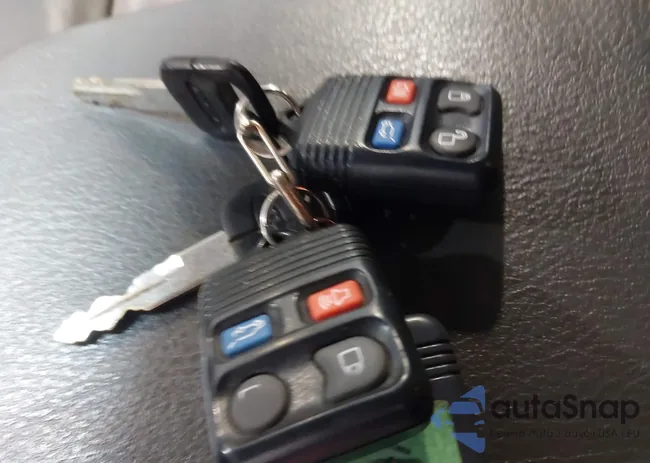 1FMZU73KX3UB02772: 44403180