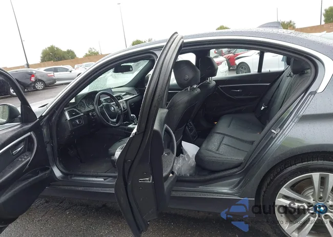 WBA8E1C30HA158731: 44403185