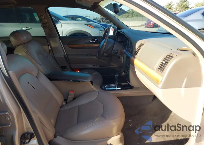 1LNFM97V7WY658487: 44403218