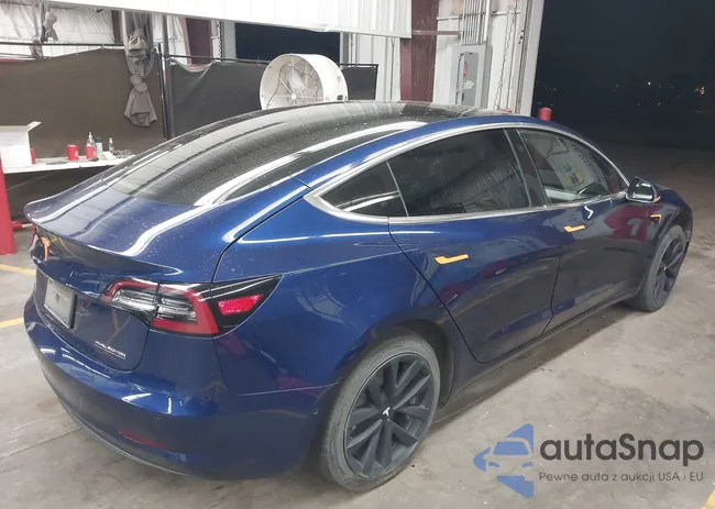 5YJ3E1EB4LF808288: 44403269