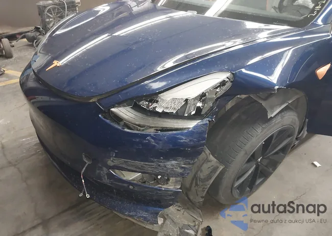 5YJ3E1EB4LF808288: 44403269