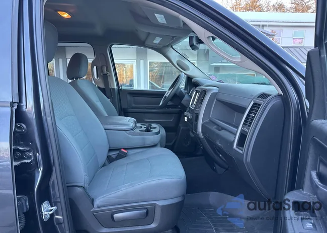 1C6RR7FG2JS190097: 44403297