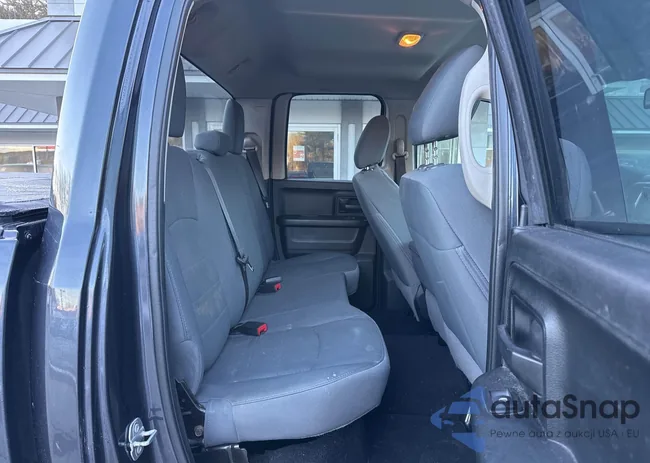 1C6RR7FG2JS190097: 44403297