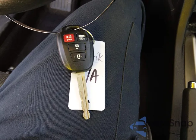 2T1BURHE1GC745986: 44403334