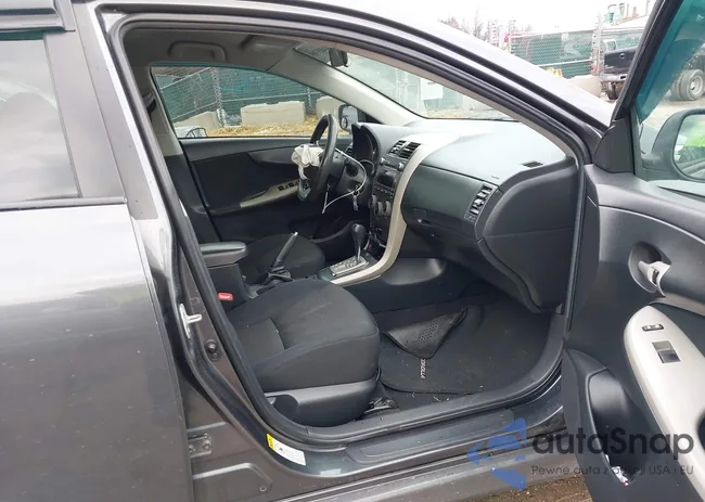 2T1BU4EE0BC753433: 44403389