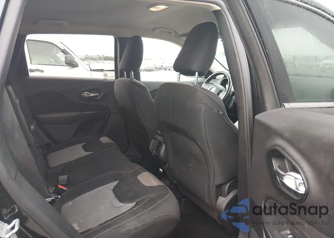 1C4PJLCS8EW115668: 44402437