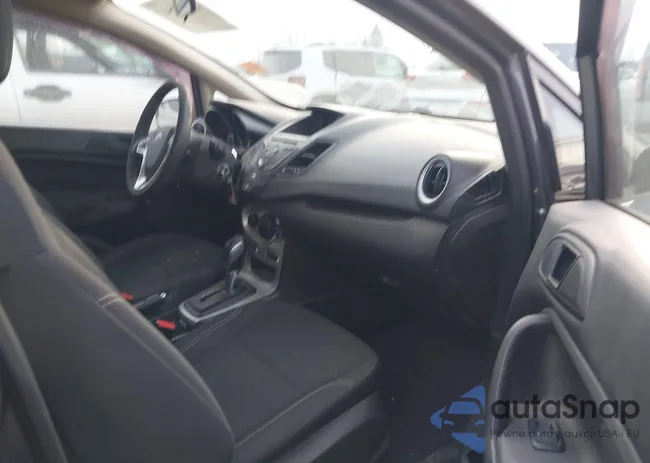 3FADP4EJ2HM125683: 44402547