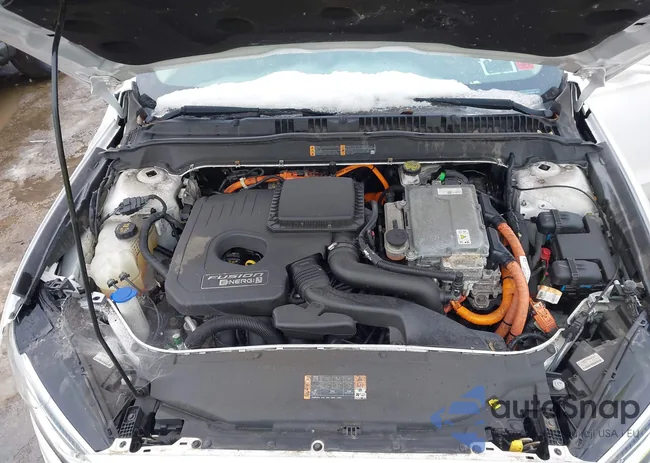 3FA6P0SU1JR148381: 44402569