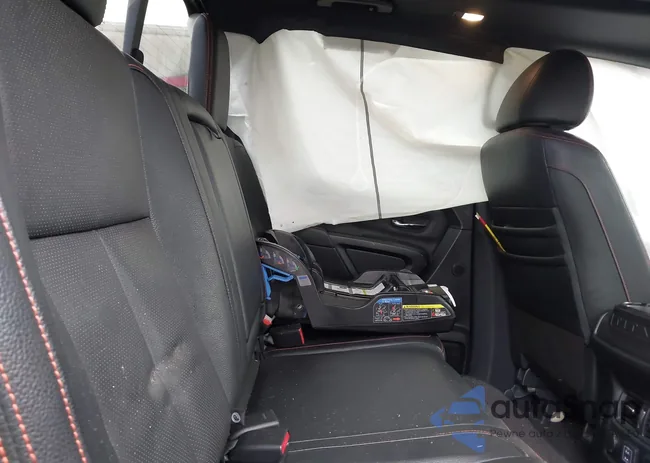 1N6AA1ED4MN511509: 44402652