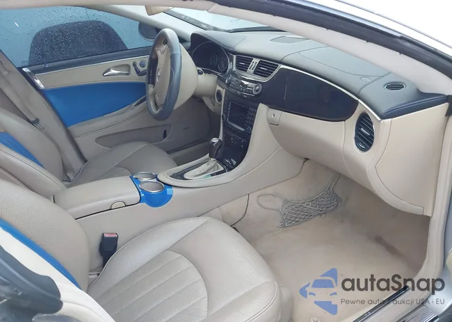 WDDDJ75X46A018054: 44402677