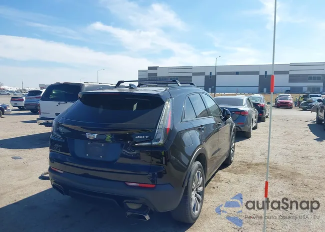 1GYFZER43KF180104: 44402688