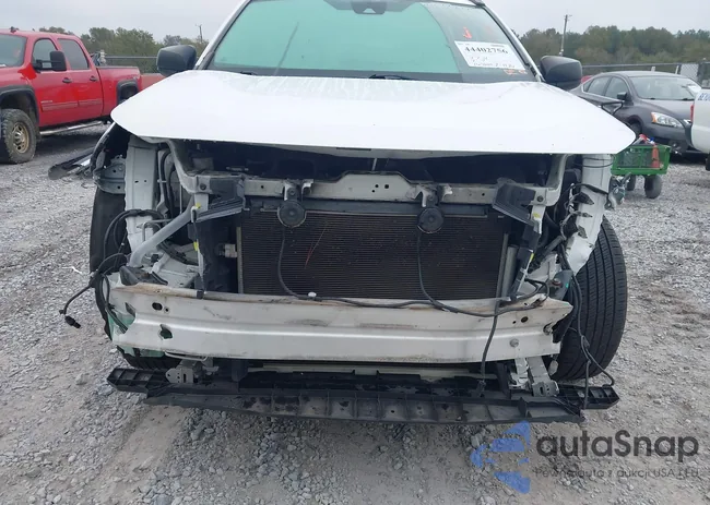 2T3H1RFV8LC072945: 44402756