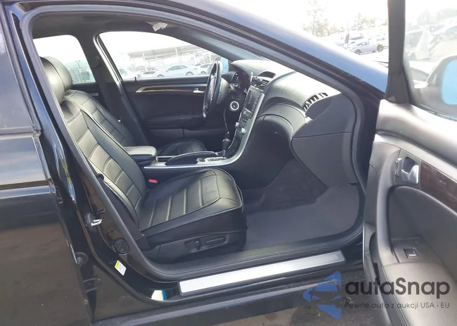 19UUA66287A032548: 44402790