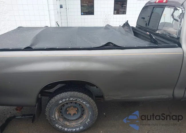 5TBJU32156S465825: 44402823