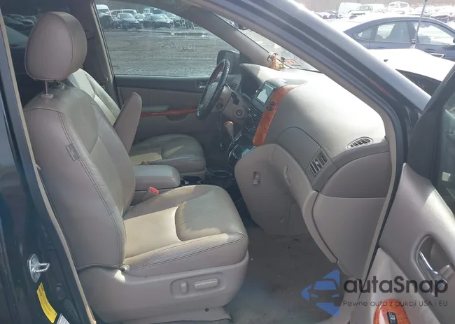 5TDBK22C38S019639: 44403864