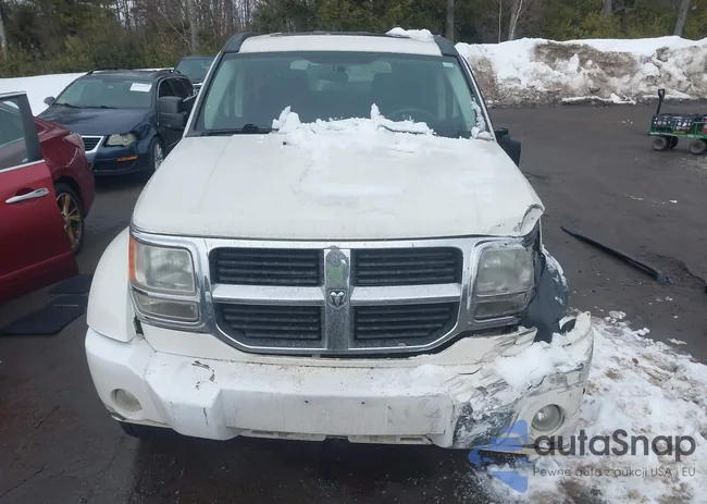 1D8GU28K28W260091: 44403881