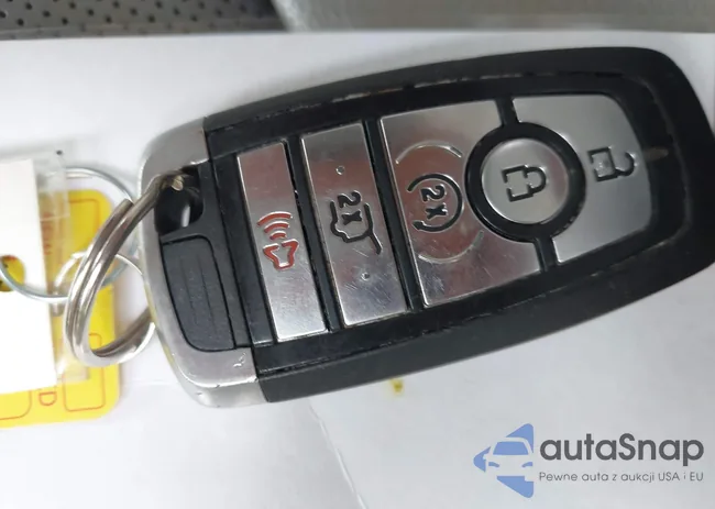 1FMJK1HT8JEA17731: 44403887