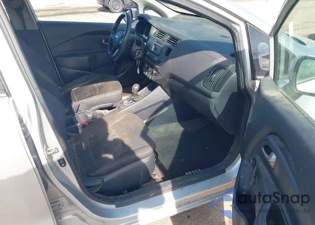 KNADM4A3XD6204519: 44404046