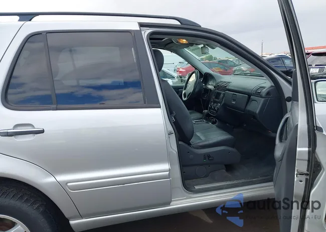 4JGAB75E13A404415: 44404067