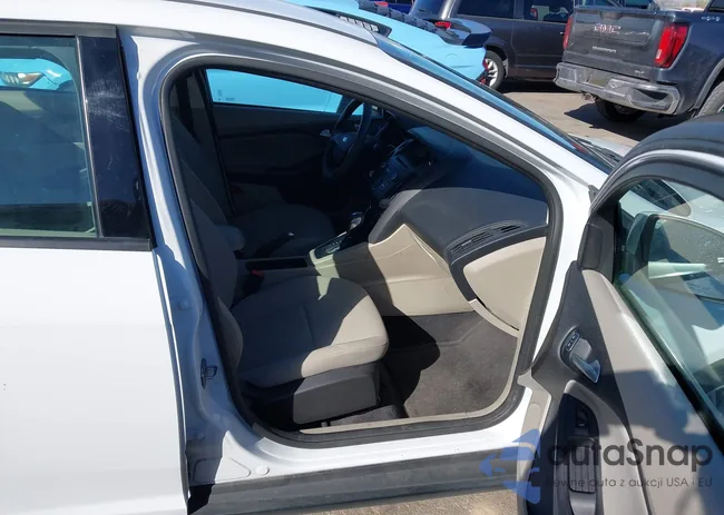 1FADP3F24FL300581: 44404079