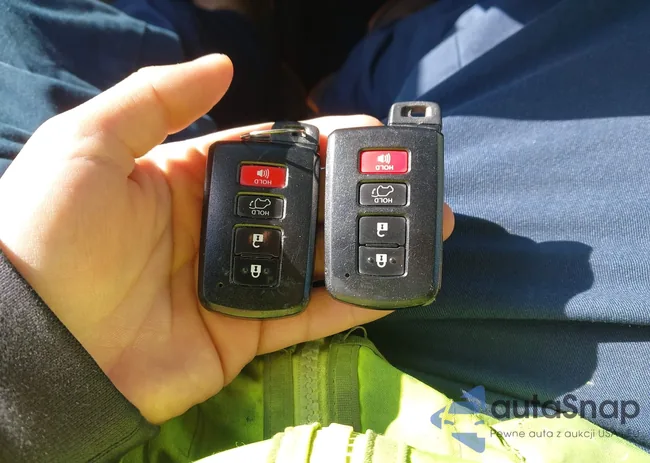 5TDDCRFH9FS010641: 44404096