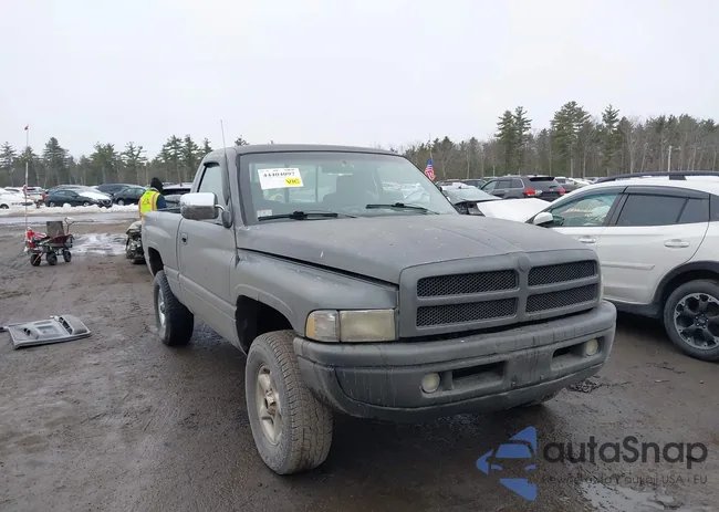 1B7HF16Z5VS245515: 44404097