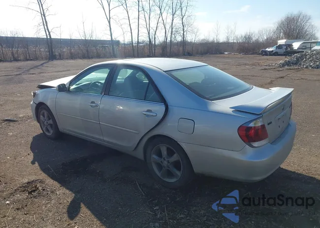 4T1BA32K75U058527: 44404108